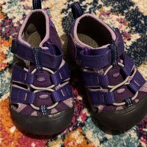 Toddler Keen Purple Sandals with Velcro straps